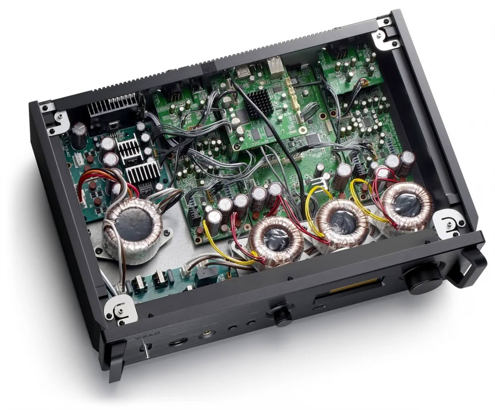 figure-6-TEAC-UD-701N-DAC-Internals.jpg